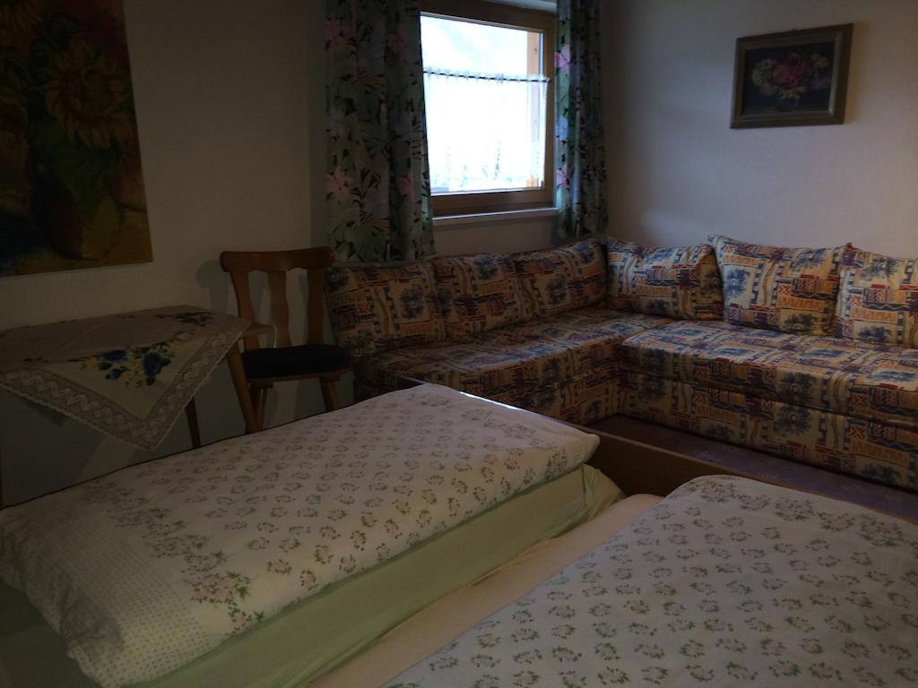 Haus Scholl Bed & Breakfast Nassereith Dış mekan fotoğraf