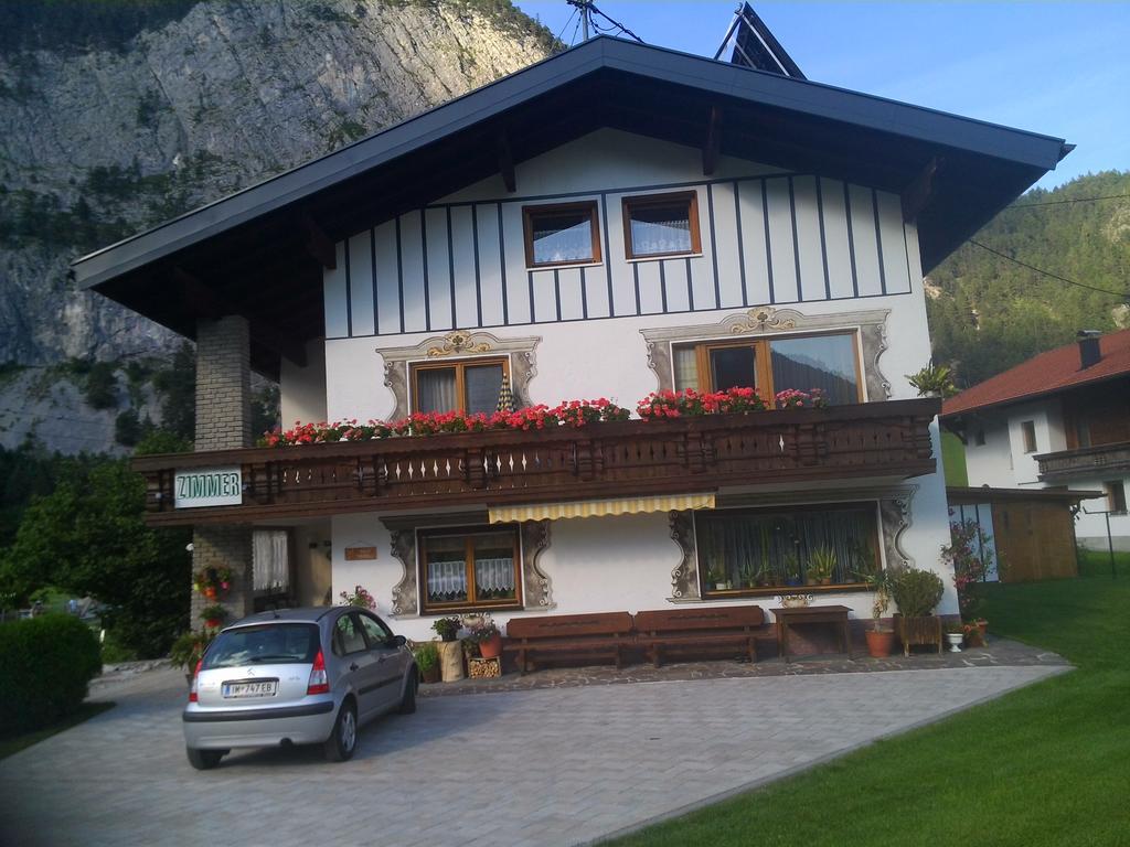 Haus Scholl Bed & Breakfast Nassereith Dış mekan fotoğraf